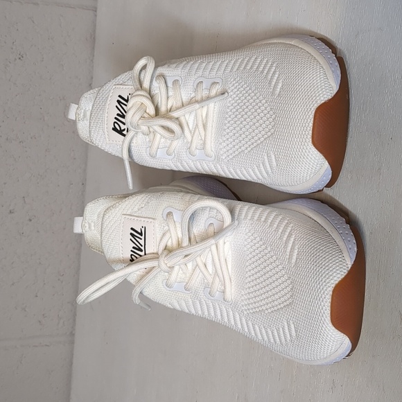 Women's RIVAL Pulse Athletic Sneaker Ivory/White Size 5.5 - Picture 2 of 13